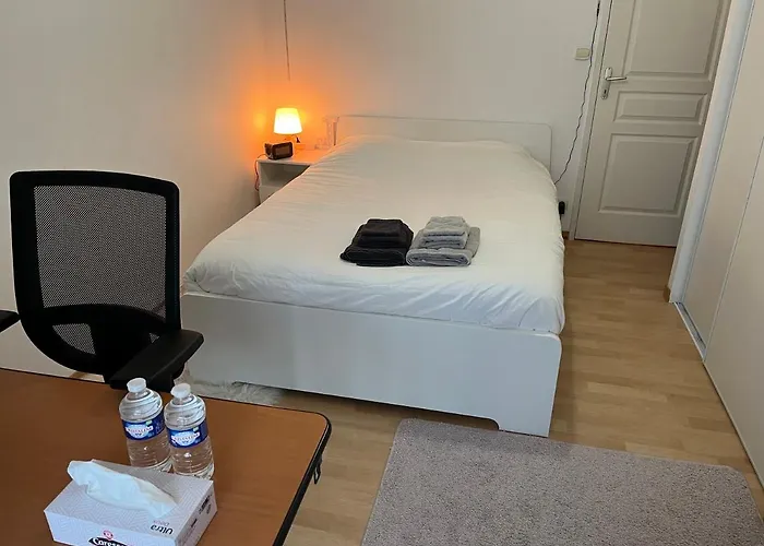 Dans Maison Familiale Bed & Breakfast